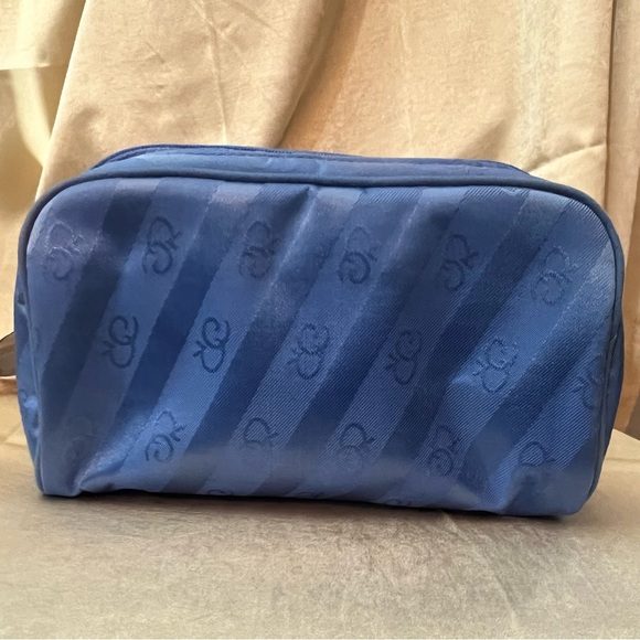 Oscar De La Renta Bundle! NWT Sunnies, NWT Velvet Travel Pouch, NWOT Nylon Pouch - Picture 9 of 16